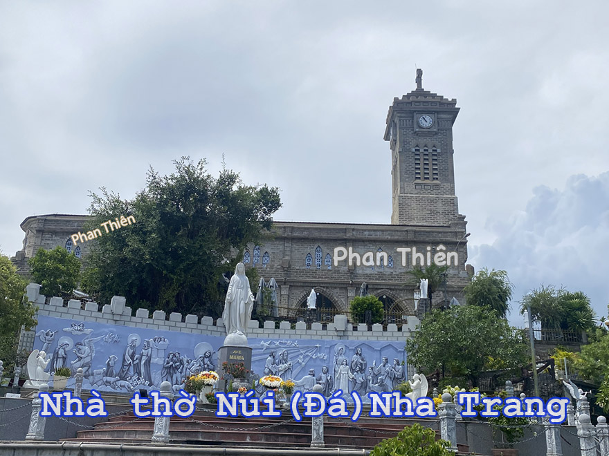 nhà thờ núi đá nha trang