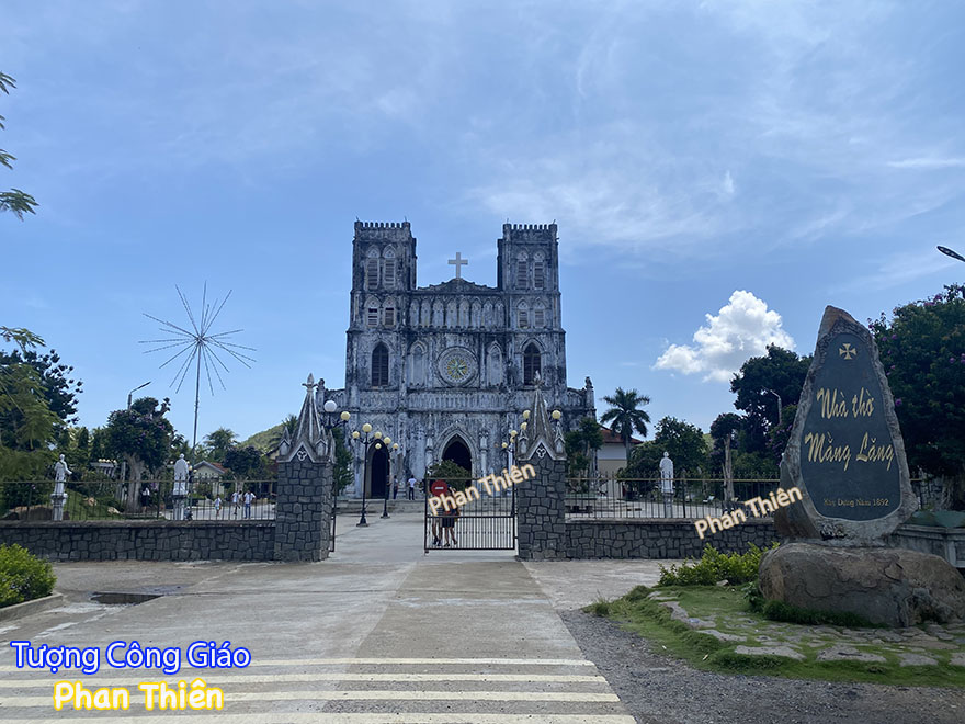 nhà thờ mằng lăng