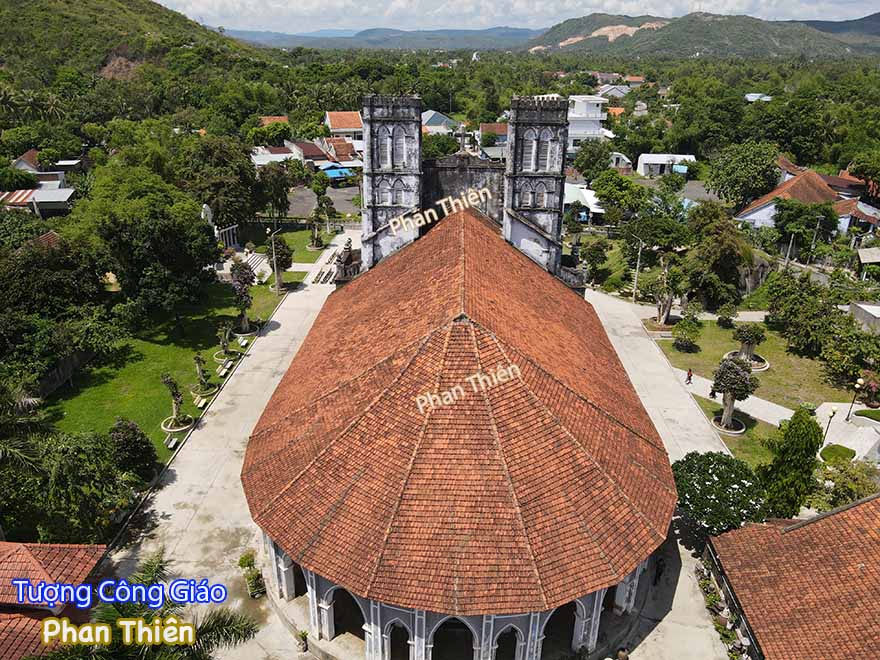 nhà thờ mằng lăng phú yên