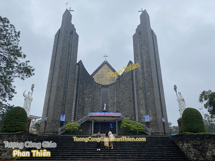 nhà thờ phủ cam huế